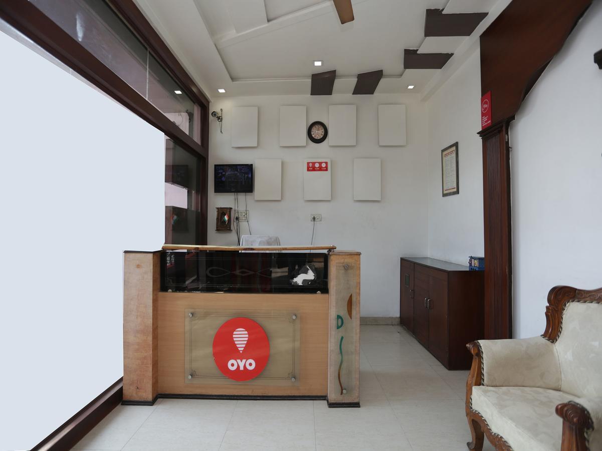 Oyo 12221 Hotel M House Agra  Bagian luar foto