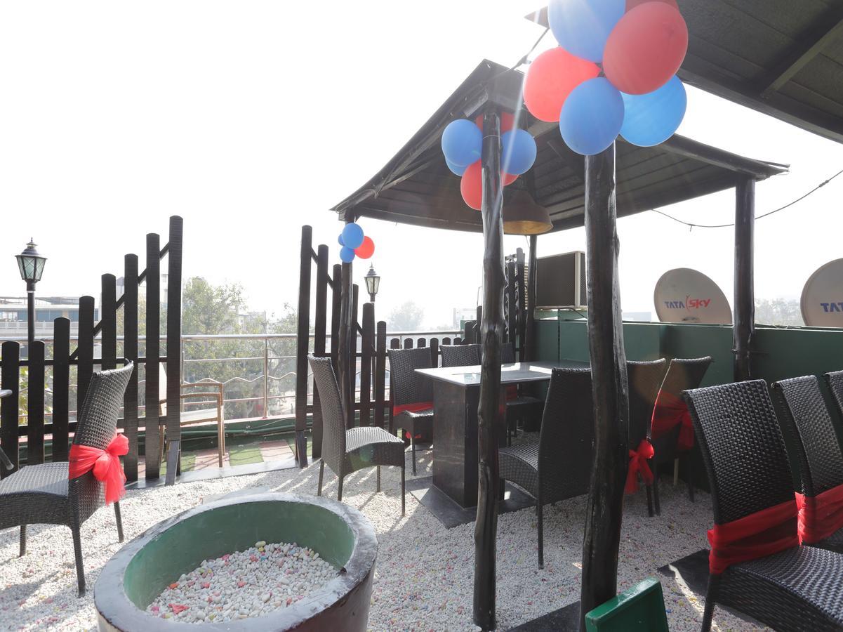 Oyo 12221 Hotel M House Agra  Bagian luar foto